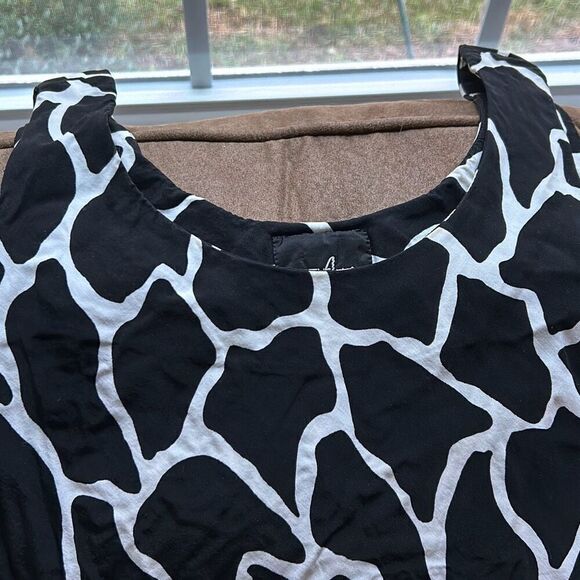 Vintage Positive Attitude Black and White Giraffe Print Sleeveless Maxi Dress. S - Picture 2 of 8
